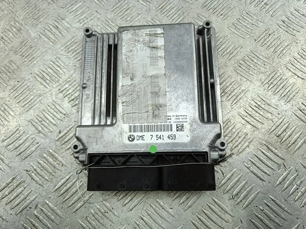 Блок управления двигателем 7541459