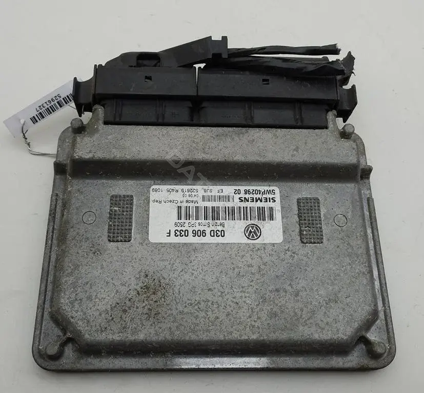 Блок управления двигателем 03d906033f