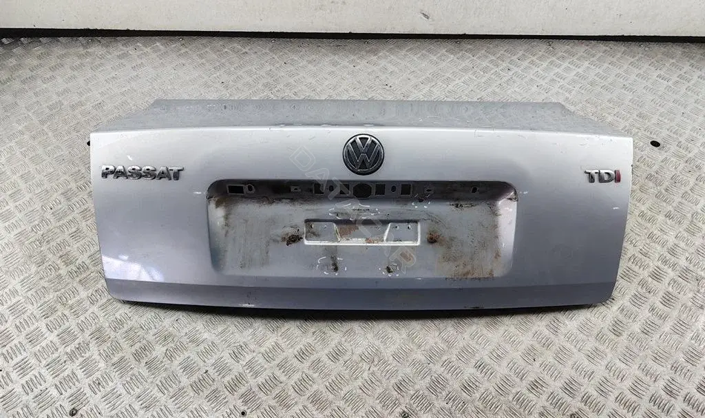 Крышка багажника 55256130