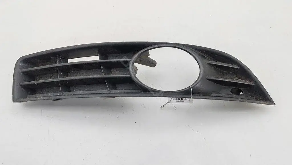 Рамка фары противотуманной 3C0853666A