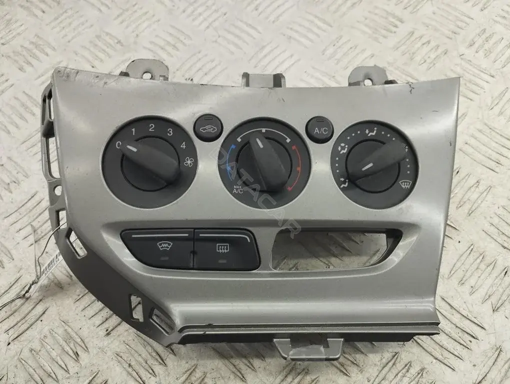 Переключатель отопителя BM5T18549