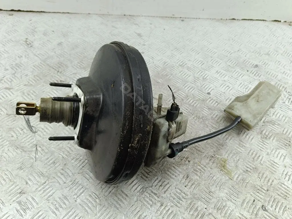 Вакуумный усилитель тормозов 3M512B195AH