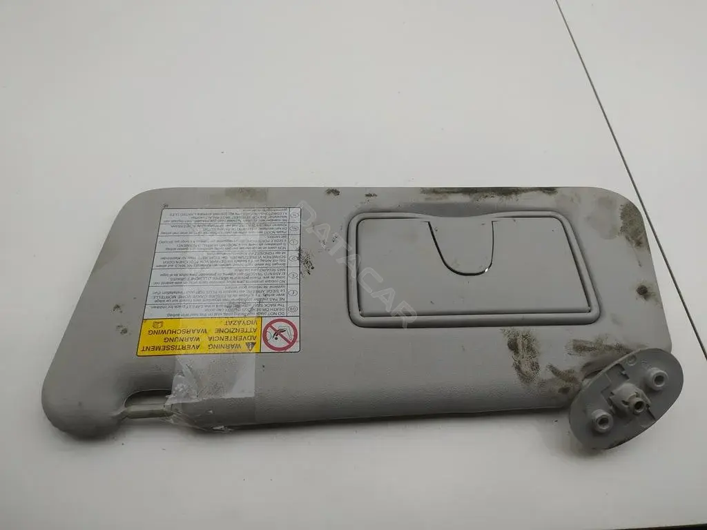 Козырек солнцезащитный 84802-65J40J0T