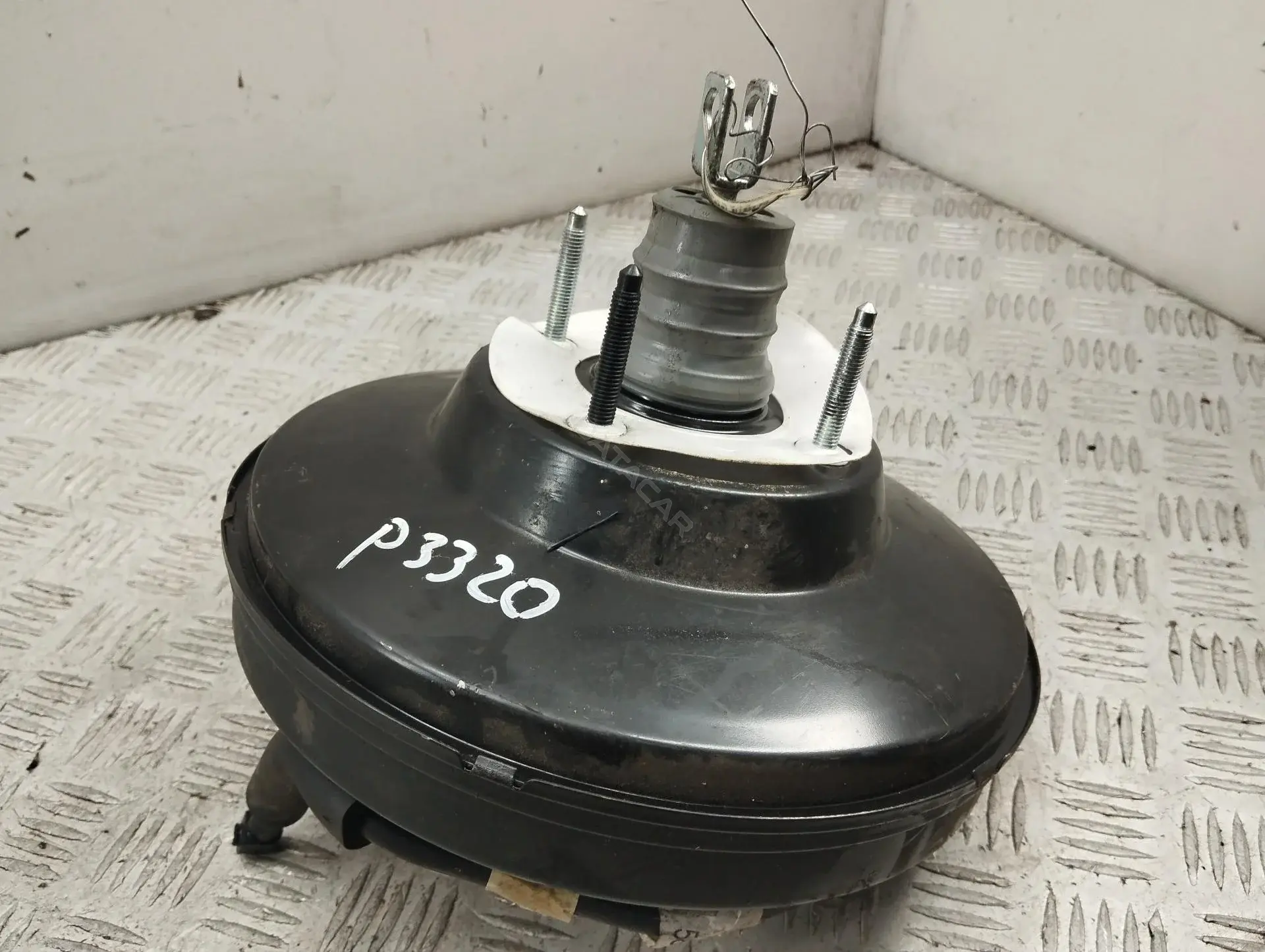 Вакуумный усилитель тормозов DV612B195AB