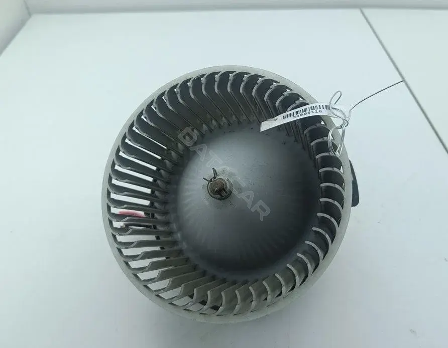 Моторчик печки 8940000