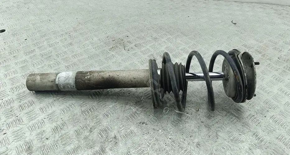Стойка передняя 1096858