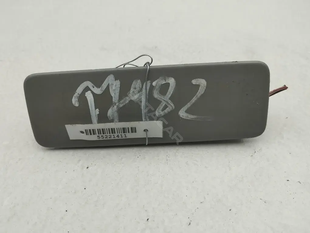 Плафон освещения салона 3D0919473