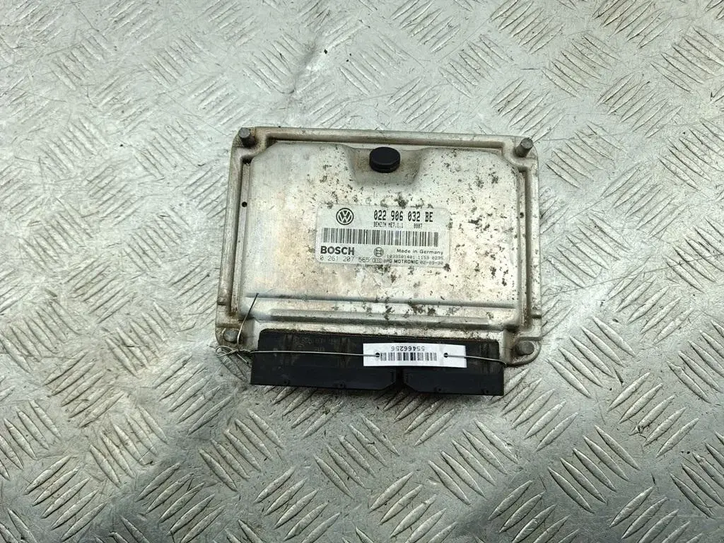 Блок управления двигателем 022906032BE, 0261207565