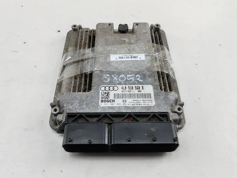 Блок управления двигателем 0261S02202, 4L0910560B