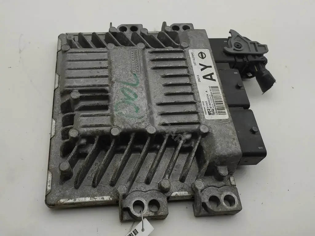 Блок управления двигателем 23710jd54d