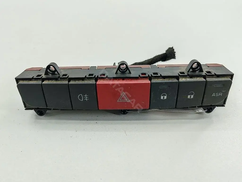 Кнопка аварийки 55360028
