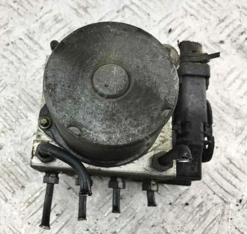 Блок управления АБС 589201H3A0