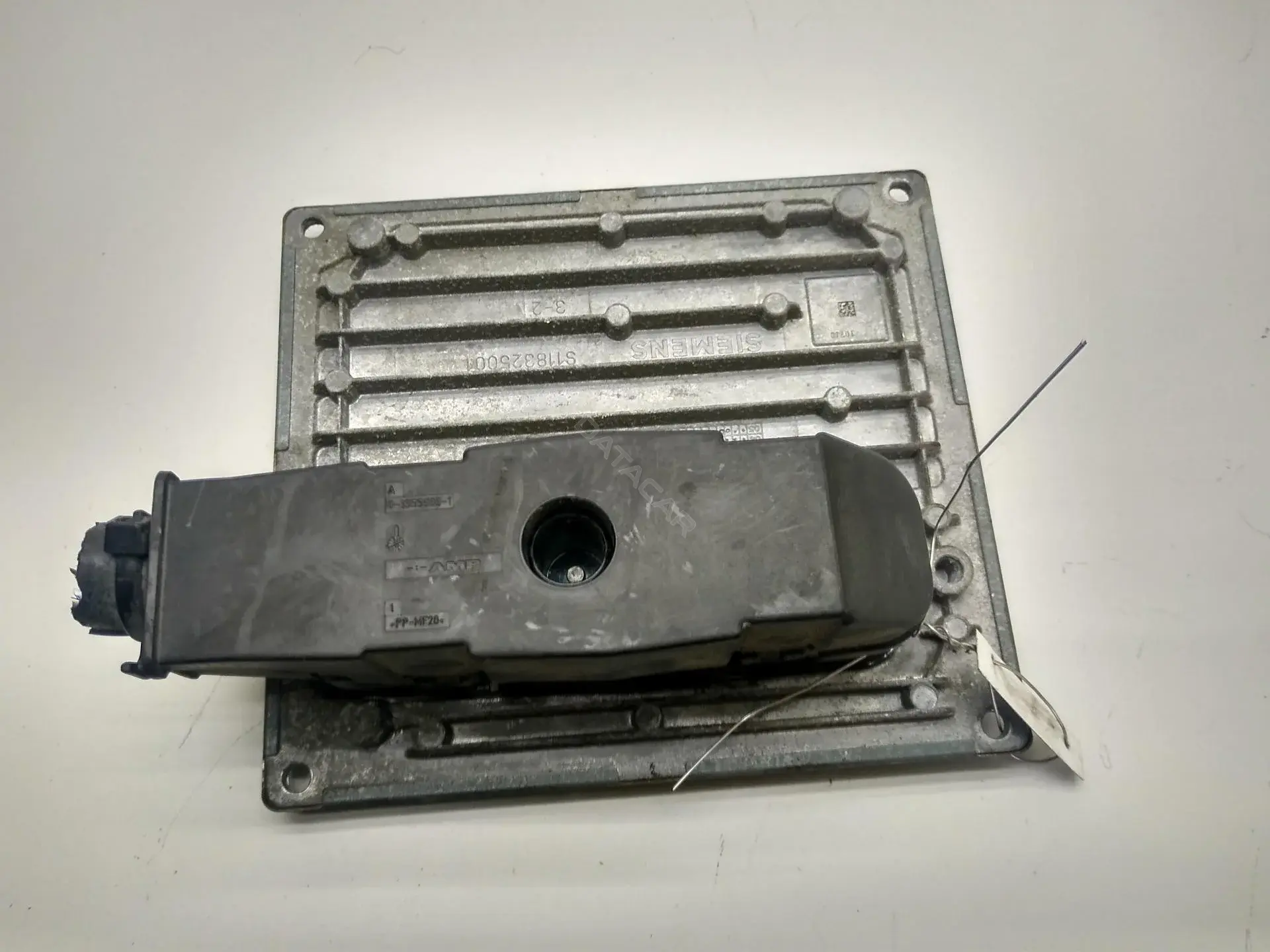 Блок управления двигателем 4M5112A650HF SIM 28