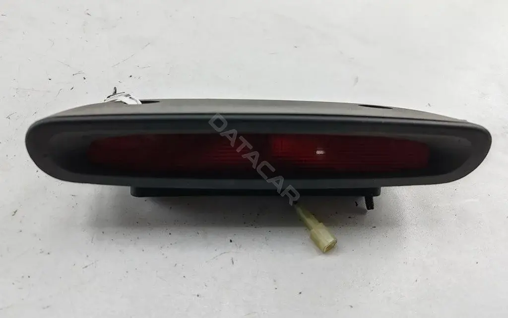 Фонарь стоп сигнала 927504A0