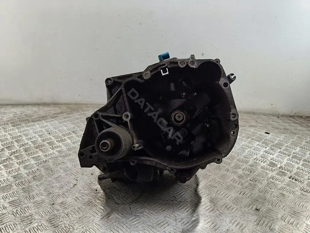 Механическая коробка передач (МКПП) JB1520