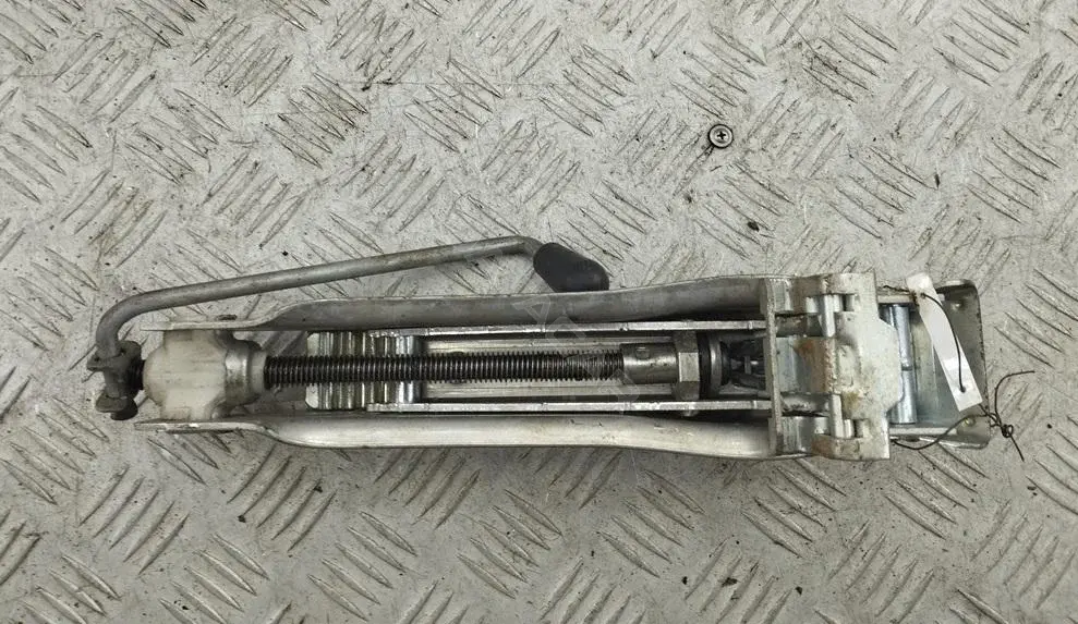Домкраты 8L0011031A