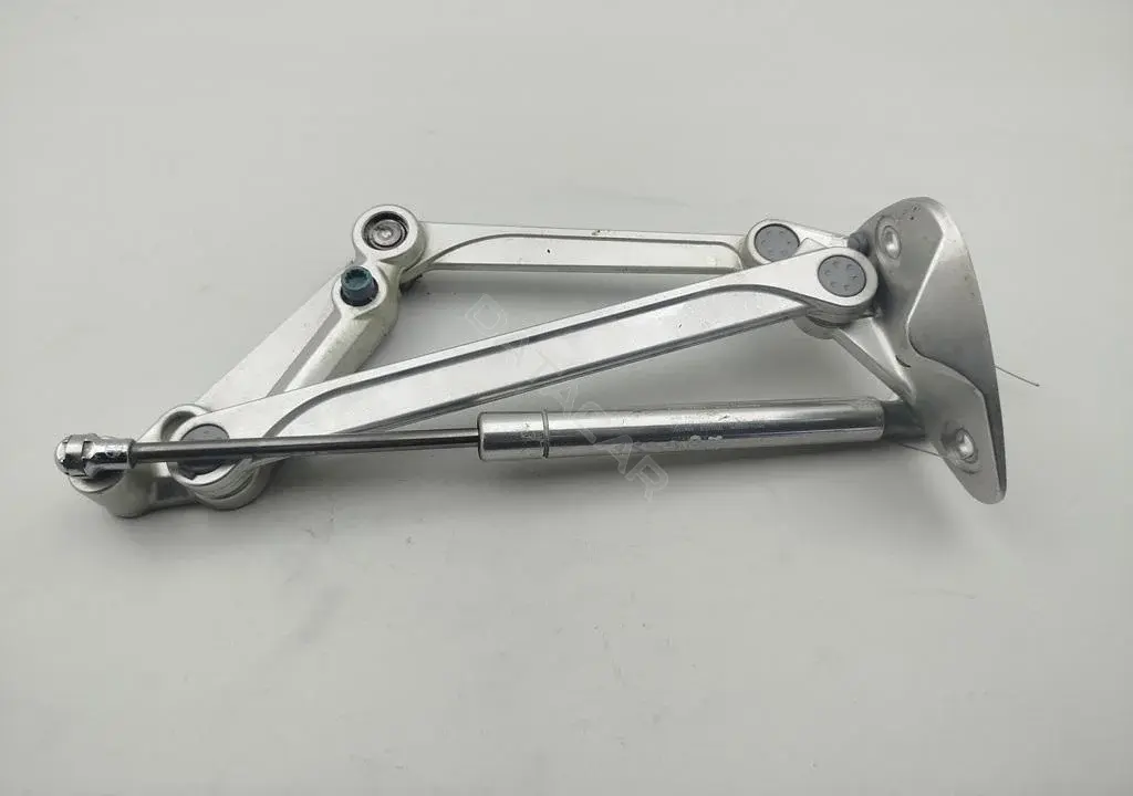 Петля крышки багажника 3D5827302J