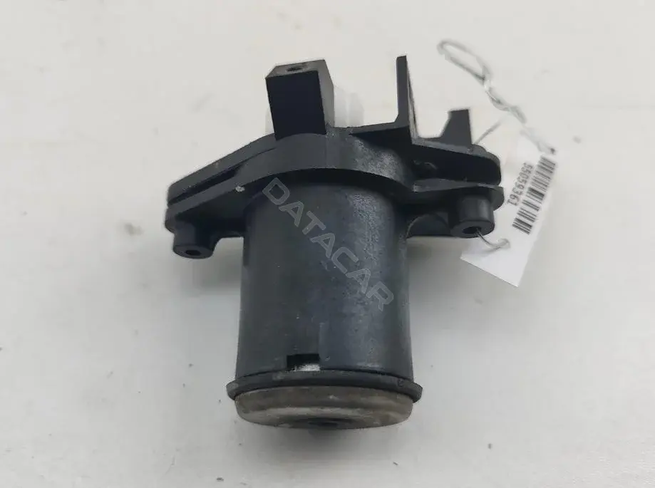 Личинка замка двери 2S6113386AB