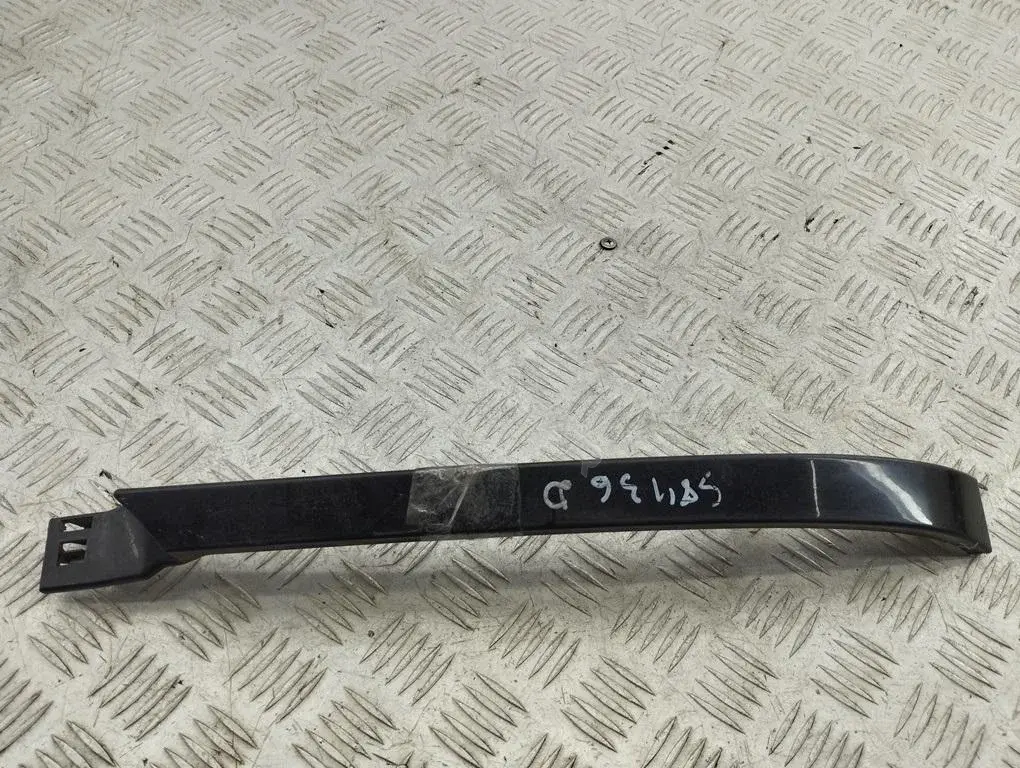 Ус под фару 1638260277