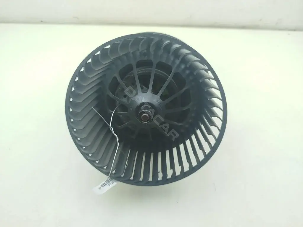 Моторчик печки 3M5H18456EC