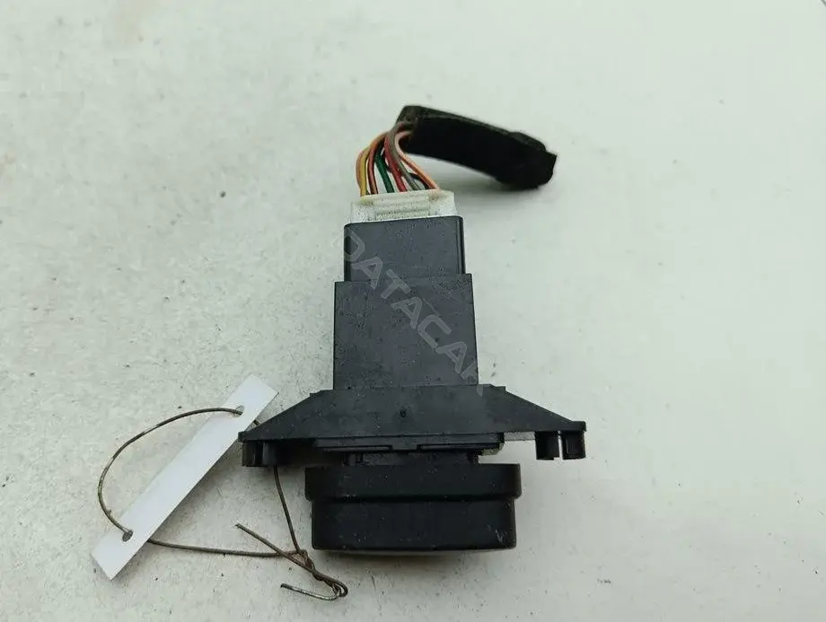 Кнопка аварийки 864W0140