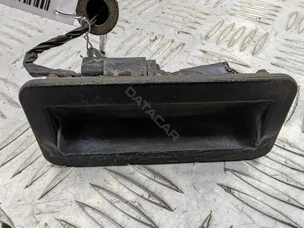 Кнопка крышки багажника 6M5119B514