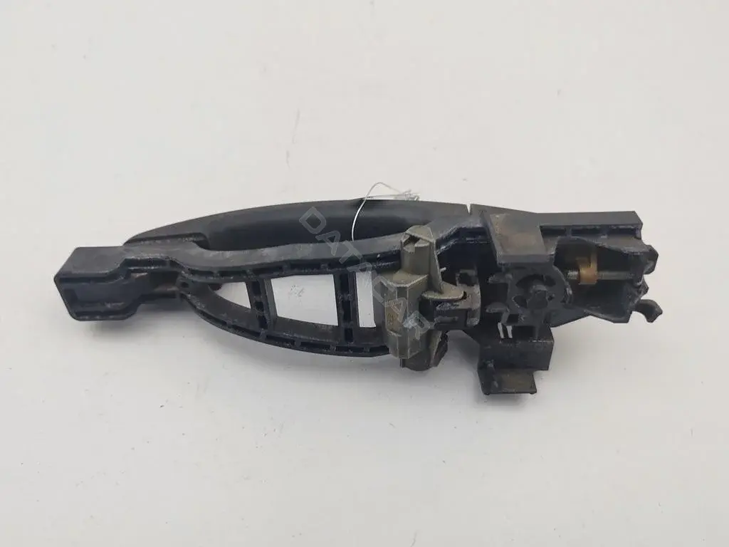 Ручка двери 3M51R224A37AD