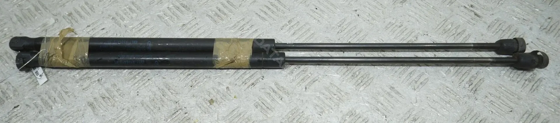 Амортизатор крышки багажника, капота, заднего стекла 1684275 / 4M51-N406A10-AD