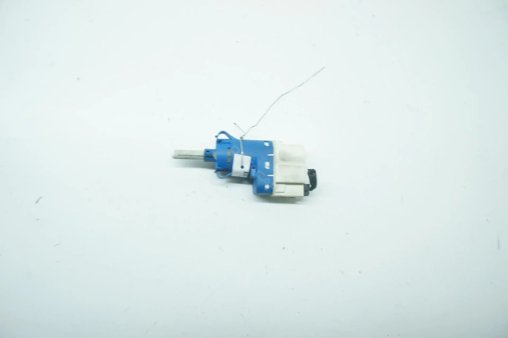 Датчик стоп сигнала 3M5T9C812AB