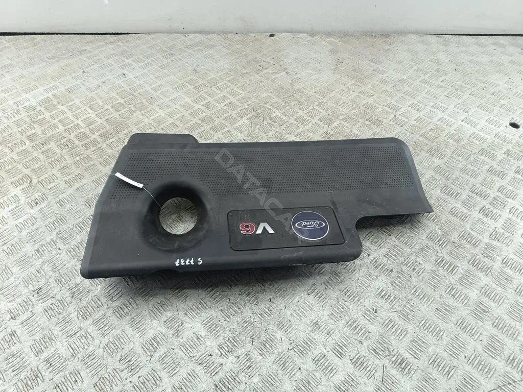 Декоративная крышка двигателя YM219N804AA