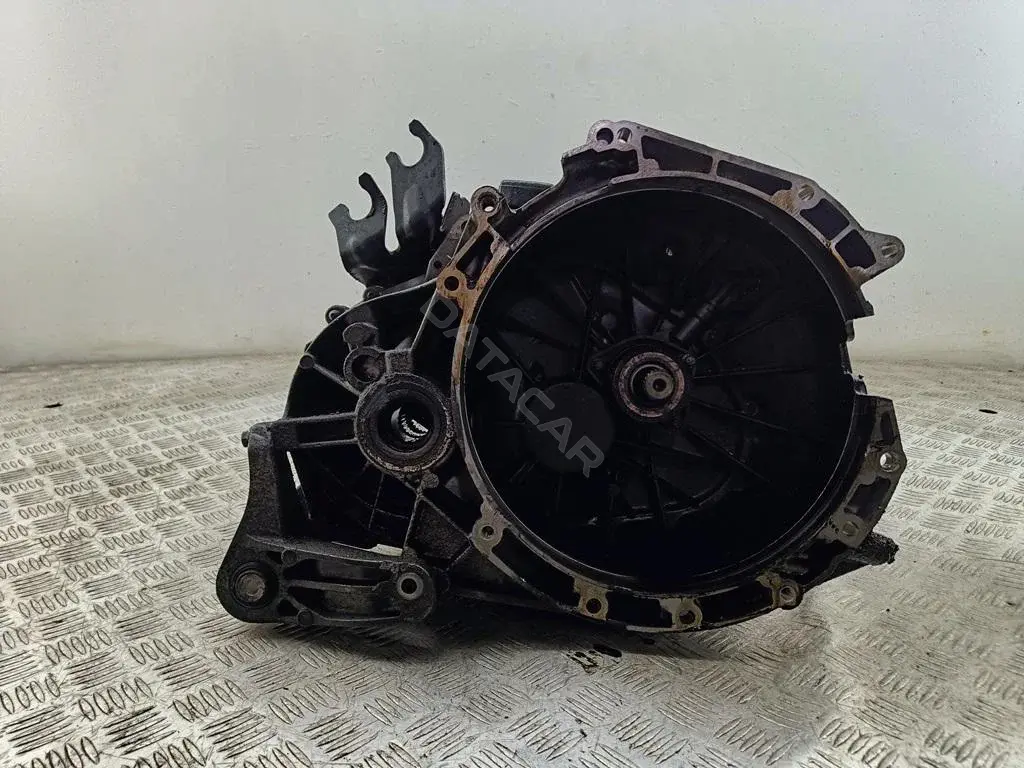 Механическая коробка передач (МКПП) 7G9R7002BC