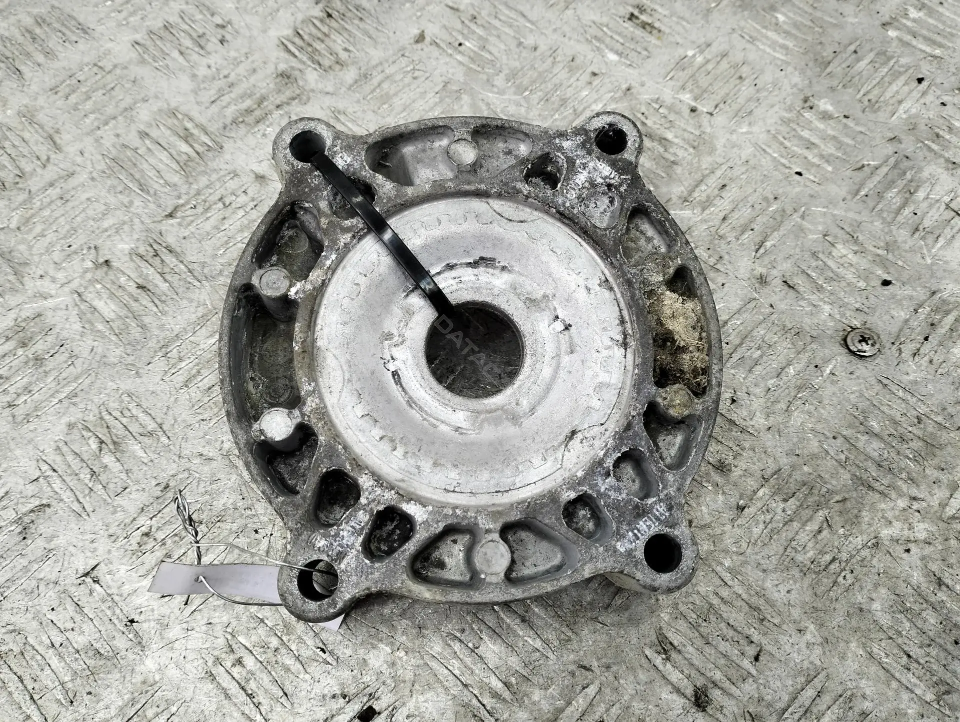 Опора амортизатора 7L0412347A