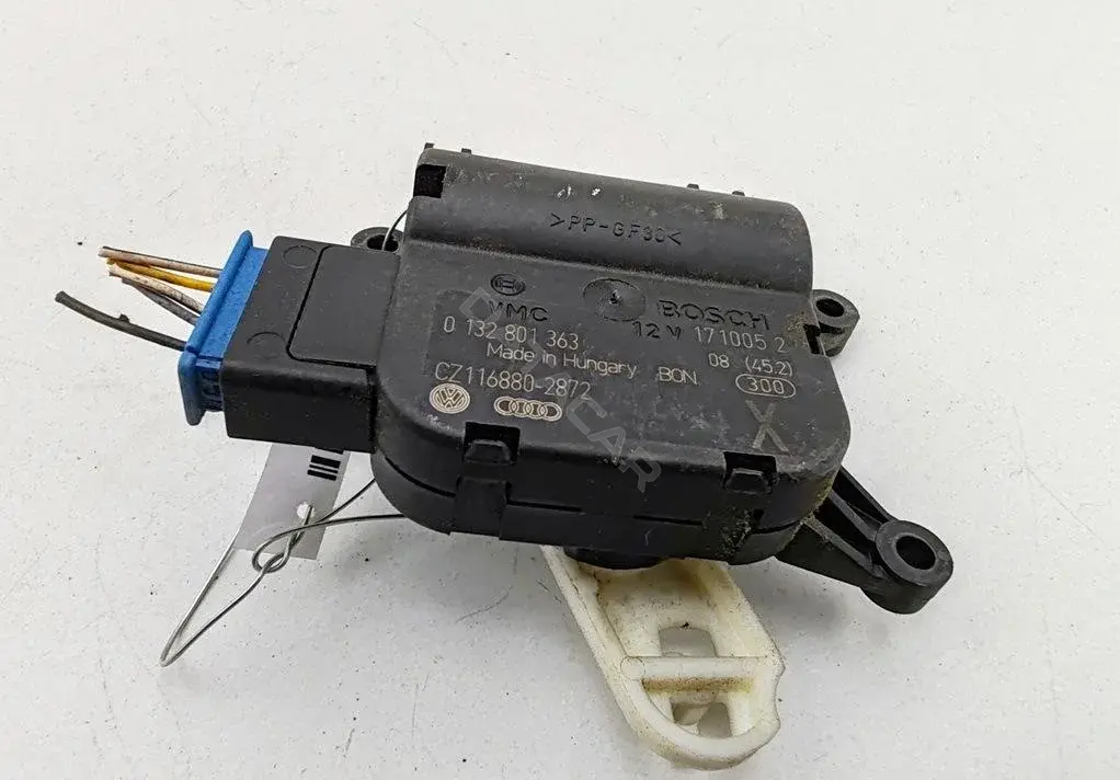 Мотор заслонки печки CZ1168802872