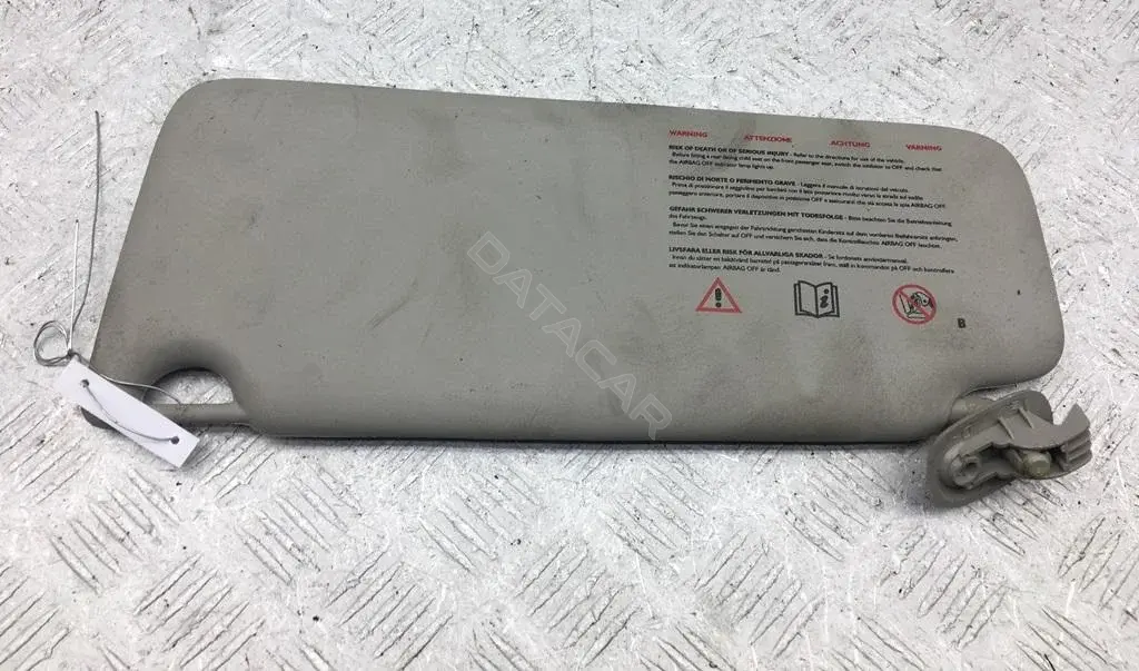 Козырек солнцезащитный 8200809473