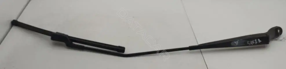 Рычаг стеклоочистителя 8200725625