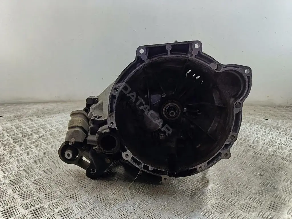 Механическая коробка передач (МКПП) 8A6R7002JJ