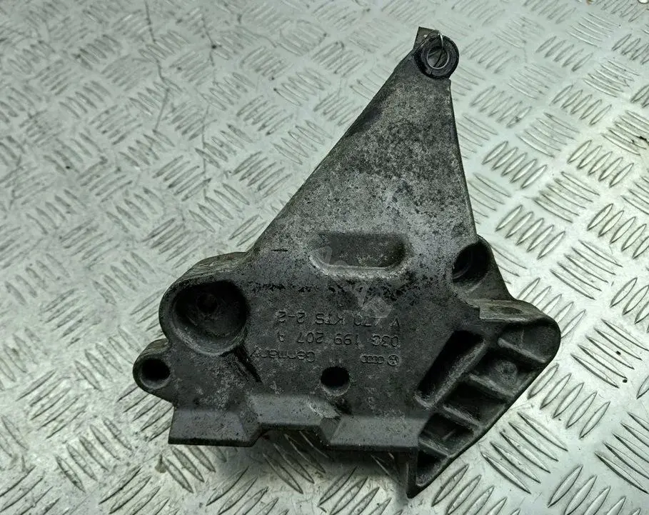 Подушка двигателя (Опора) 03G199207A