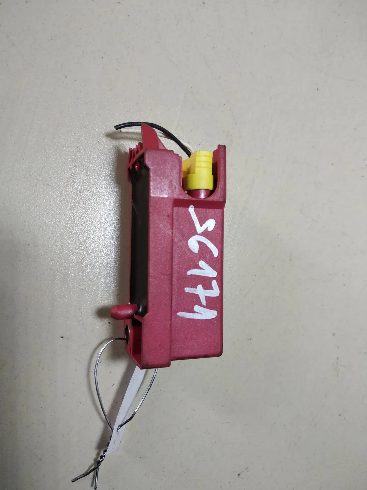 Датчик удара 1J0906606D