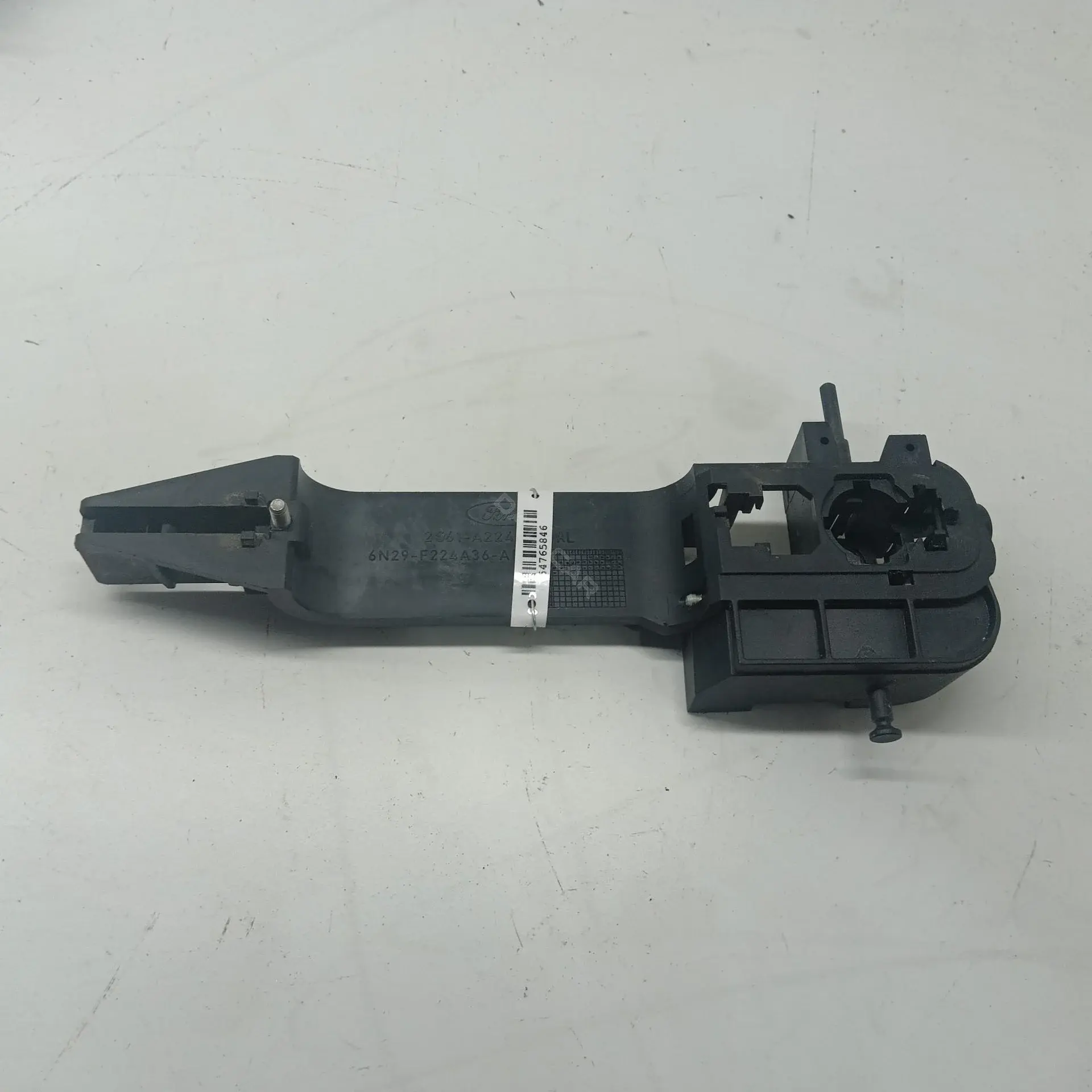 Ручка двери 2S61A224A37AL