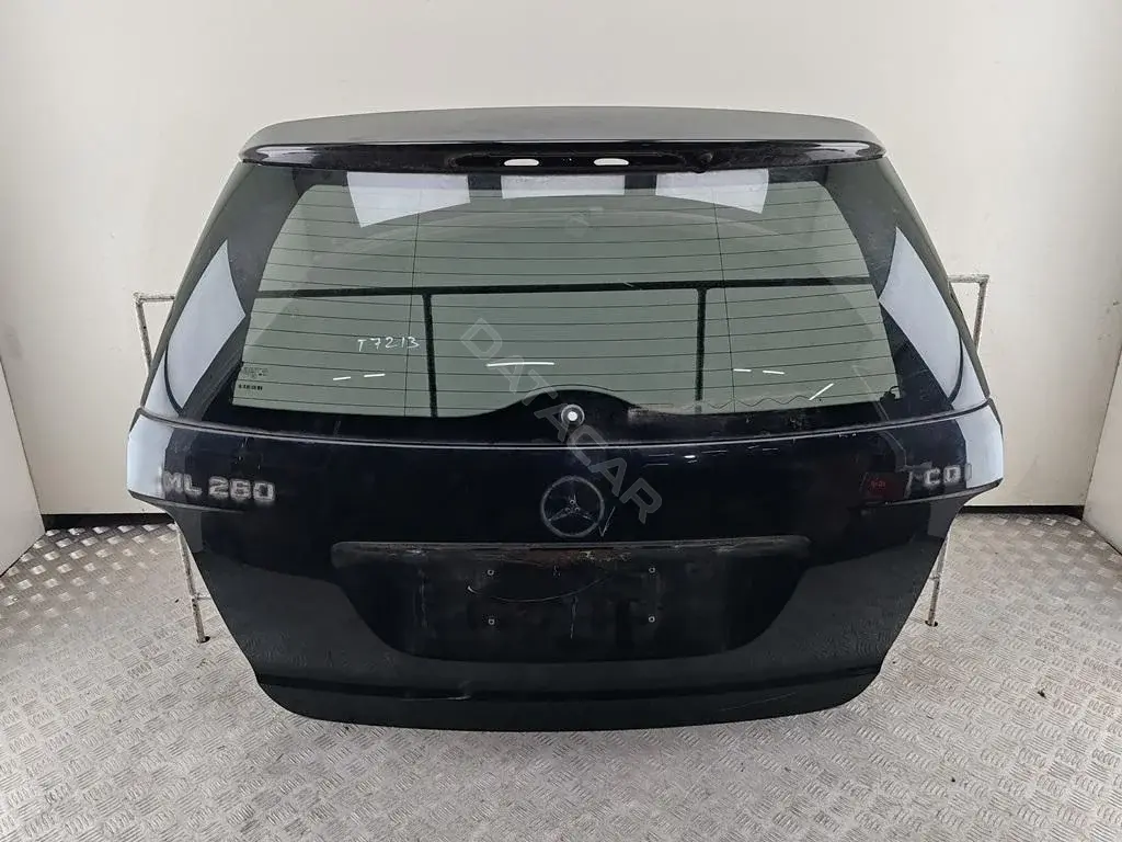 Крышка багажника 55018799
