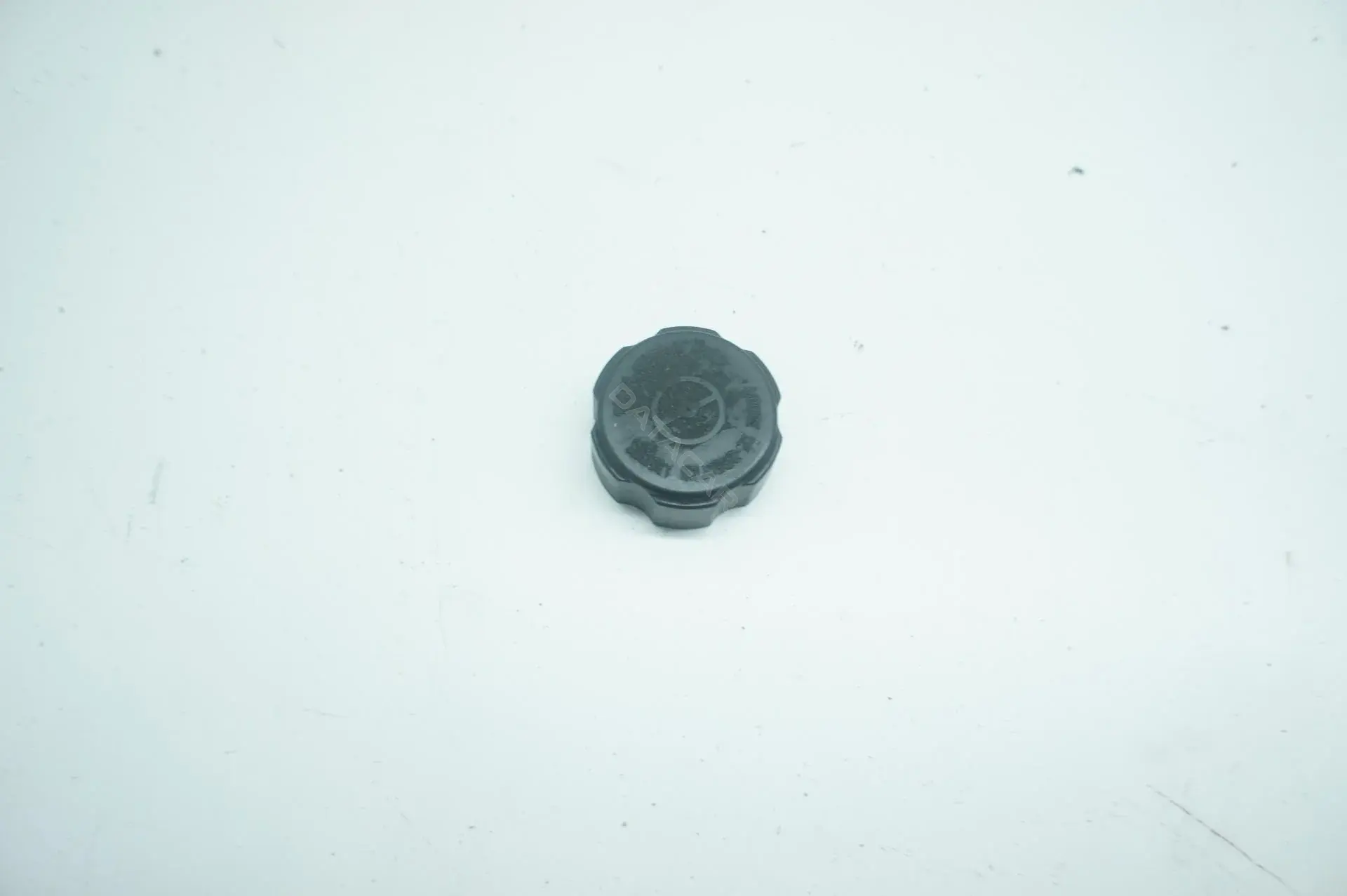 Крышка бачка гидроусилителя 3M513F781AA