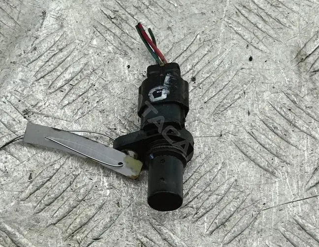 Датчик распредвала MR985041