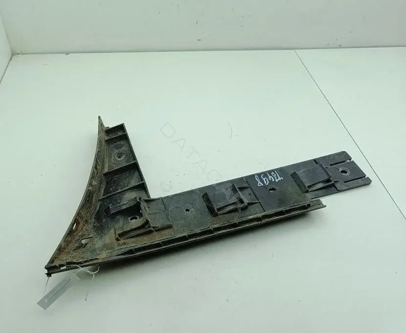 Кронштейн-направляющая бампера 3D5807394