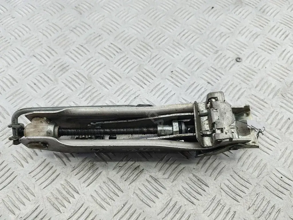 Домкраты 8L0011031A