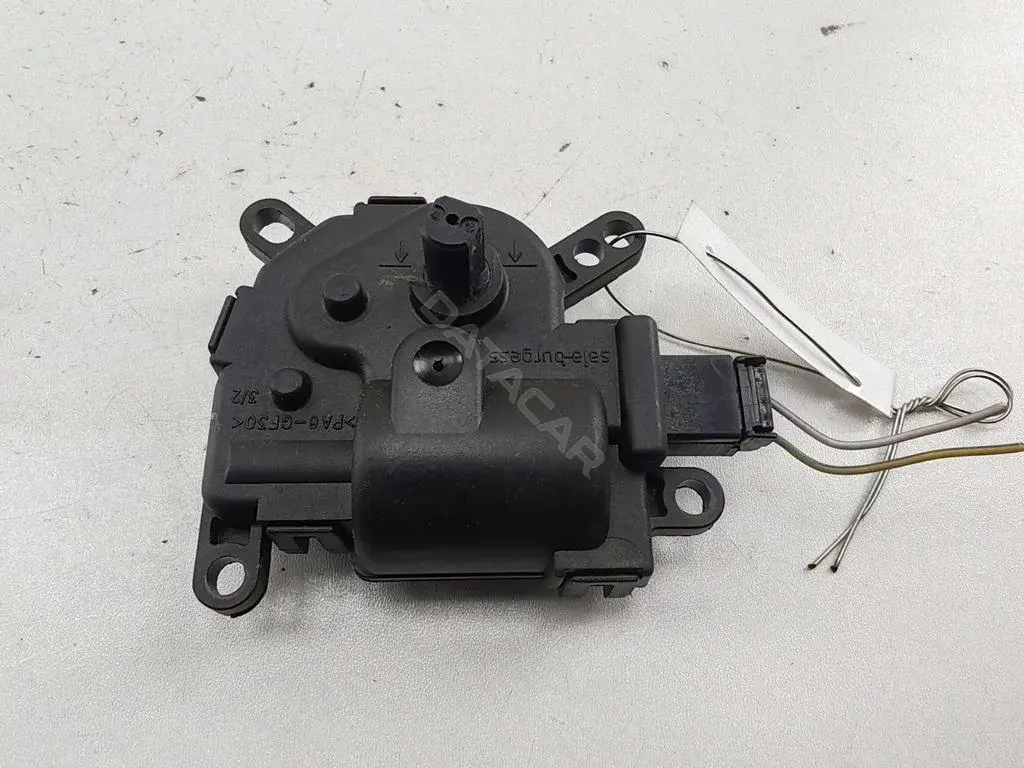 Мотор заслонки печки 1S7H19B634CA