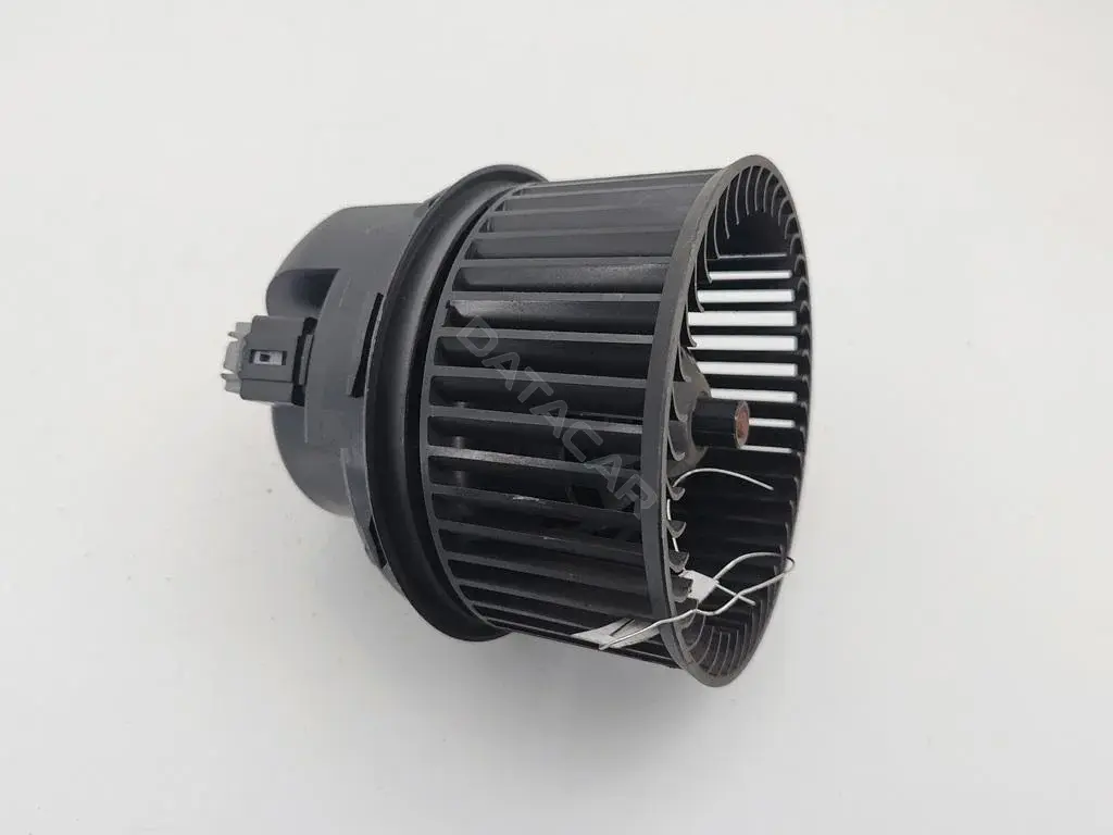 Моторчик печки 3M5H18456EC