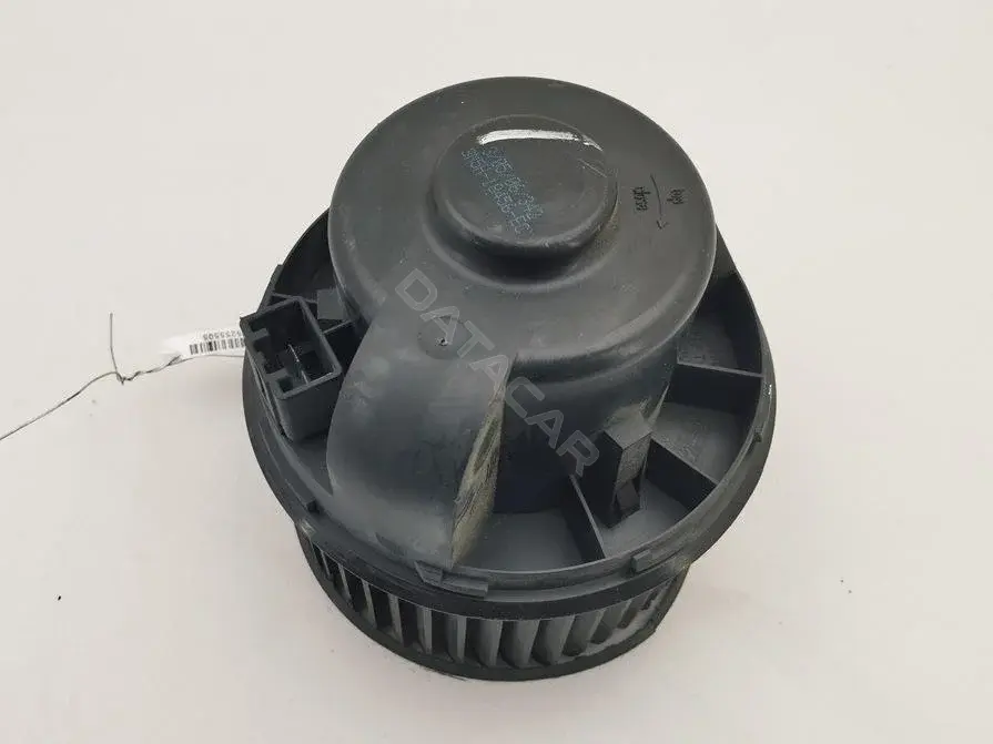 Моторчик печки 3M5H18456EC