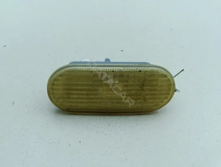Повторитель передний 1J5949117