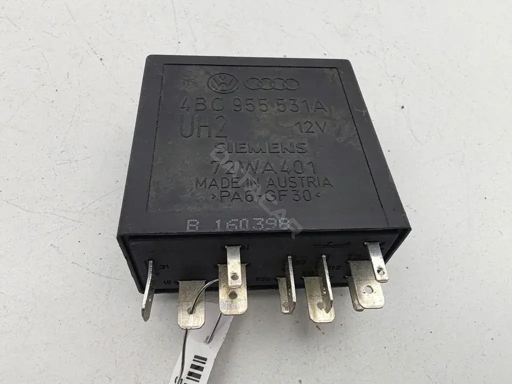 Реле стеклоочистителя 4B0955531A