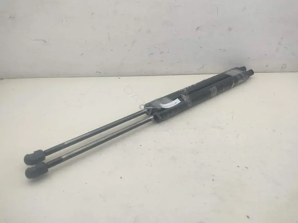 Амортизатор крышки багажника, капота, заднего стекла 7M0827550G
